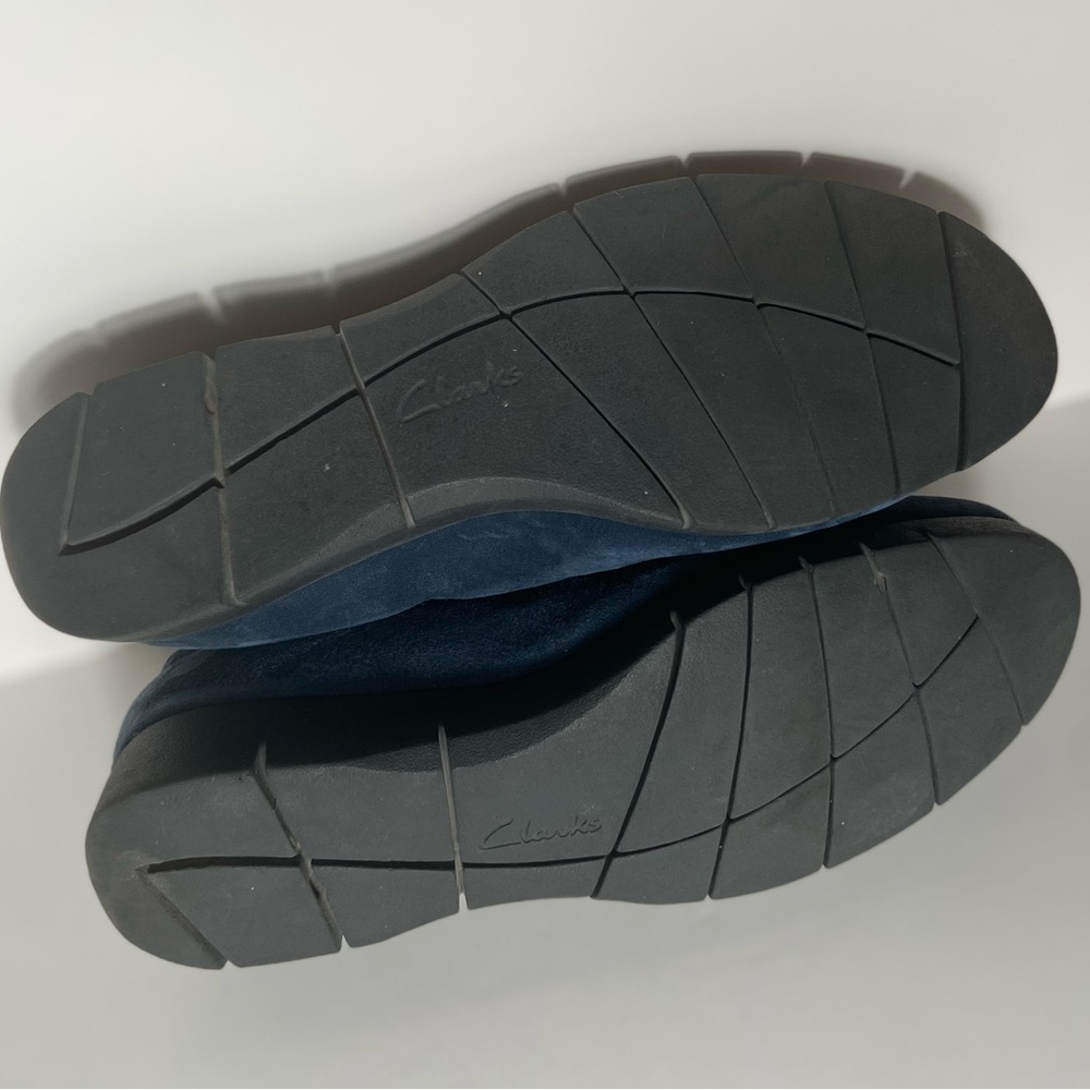 Clarks~Artisan~Daelyn Hill~Comfort~Navy Blue~Suede~Slip On Wedge~Loafer~Size 7 - Picture 11 of 13